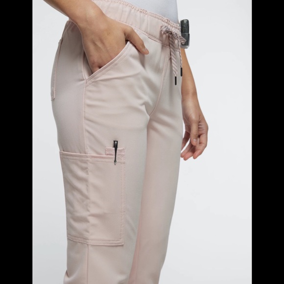 Jaanuu mesh-enhanced jogger scrub pant XSP - Picture 2 of 8